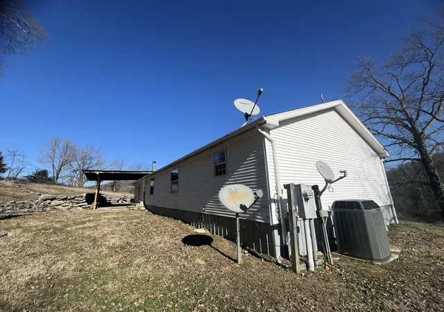 Photo 3 of Manufactured home for sale at 697 Clb Springs Rd, Buffalo Valley, TN 38548 | MLS# 3110834 | Listing updated on 2026-09-24