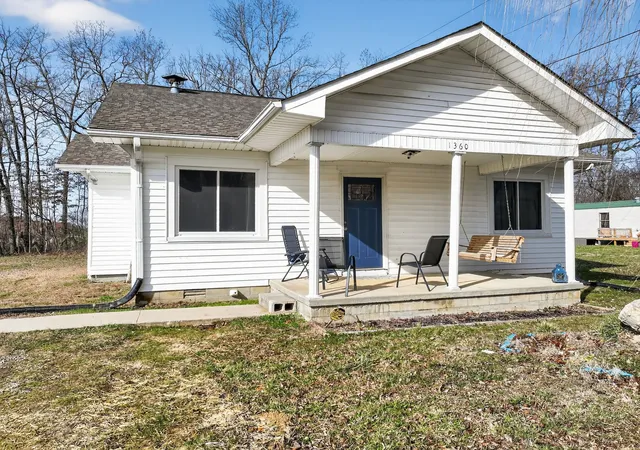 Photo 2 of Single family home for sale at 1360 Dunavin Dr, Baxter, TN 38544 | MLS# 3113220 | Listing updated on 2026-09-24