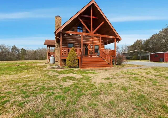 Photo 3 of Single family home for sale at 313 Lowry Ln, Chickamauga, GA 30707 | MLS# 3116371 | Listing updated on 2026-09-11