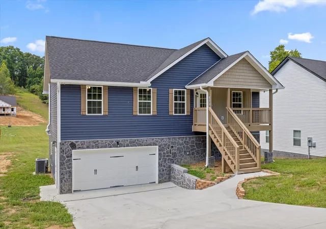 Photo 3 of Single family home for sale at 12707 Old Dayton Pike, Soddy Daisy, TN 37379 | MLS# 3255277 | Listing updated on 2026-09-11