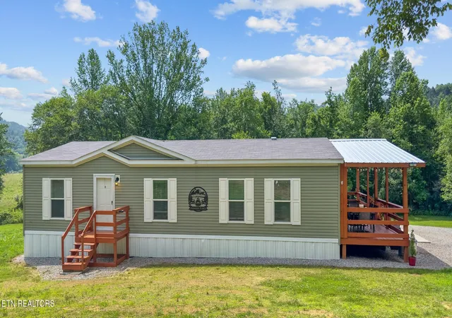 Photo 2 of Manufactured home for sale at 3329 Stinking Crk Rd, Pioneer, TN 37847 | MLS# 3129223 | Listing updated on 2026-09-11