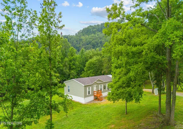 Photo 3 of Manufactured home for sale at 3329 Stinking Crk Rd, Pioneer, TN 37847 | MLS# 3129223 | Listing updated on 2026-09-11