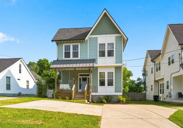 Photo 1 of Single family home for sale at 1223 Mcgavock Pike, Nashville, TN 37216 | MLS# 3501002 | Listing updated on 2026-10-21