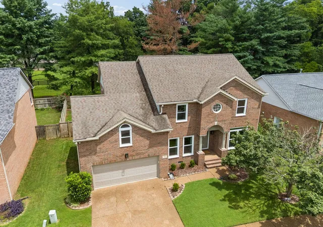Photo 1 of Single family home for sale at 163 Clarendon Cir, Franklin, TN 37069 | MLS# 3146870 | Listing updated on 2026-09-13