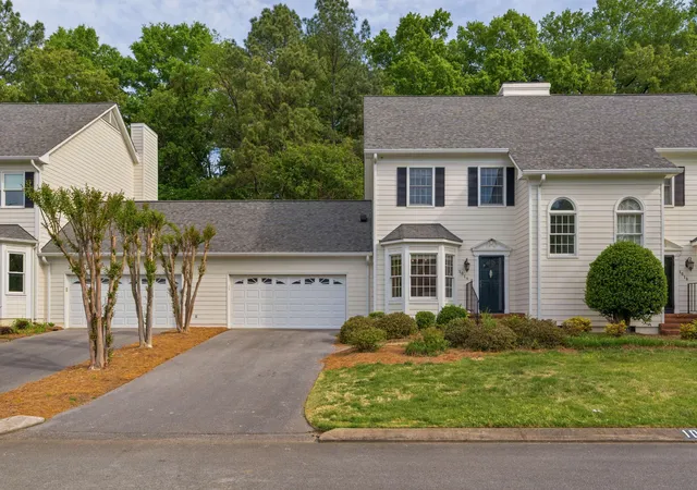 Photo 2 of Condo for sale at 1014 Ariel Ln, Chattanooga, TN 37405 | MLS# 3133302 | Listing updated on 2026-10-19