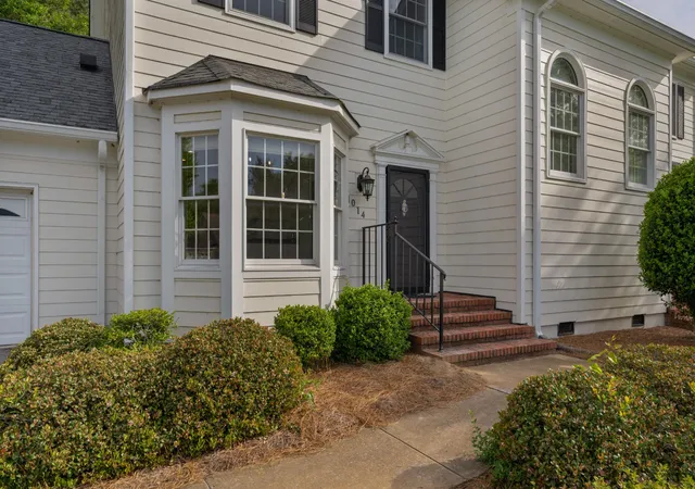 Photo 3 of Condo for sale at 1014 Ariel Ln, Chattanooga, TN 37405 | MLS# 3133302 | Listing updated on 2026-10-19
