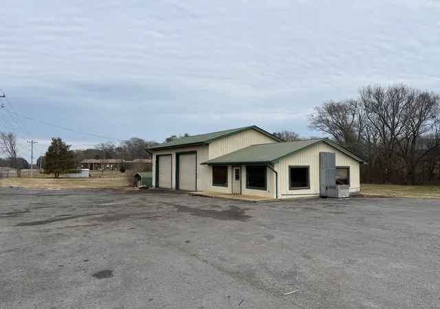 Photo 2 of Multi family home for sale at 15446 Highway 28, Whitwell, TN 37397 | MLS# 3133322 | Listing updated on 2026-09-14