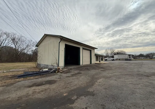 Photo 3 of Multi family home for sale at 15446 Highway 28, Whitwell, TN 37397 | MLS# 3133322 | Listing updated on 2026-09-14