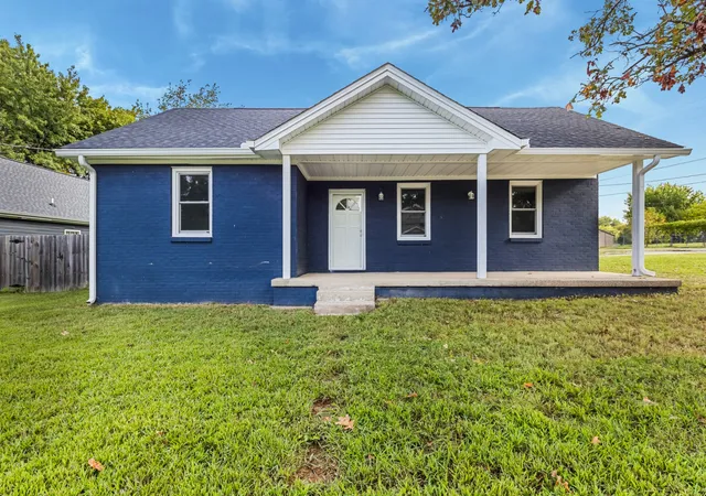 Photo 1 of Single family home for sale at 122 22nd Avenue E, Springfield, TN 37172 | MLS# 3591922 | Listing updated on 2026-09-14