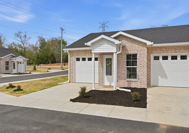 Photo 1 of Townhouse for sale at 741 Kings Ln #D-17, Tullahoma, TN 37388 | MLS# 3164098 | Listing updated on 2026-09-10