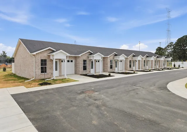 Photo 3 of Townhouse for sale at 741 Kings Ln #D-19, Tullahoma, TN 37388 | MLS# 3164100 | Listing updated on 2026-09-10