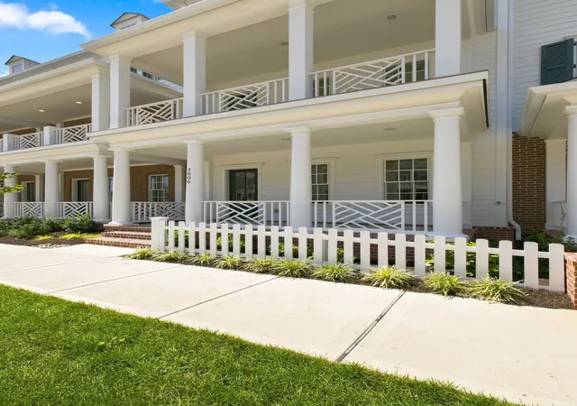 Photo 3 of Townhouse for sale at 2006 Rose St, Franklin, TN 37064 | MLS# 3134244 | Listing updated on 2026-09-14