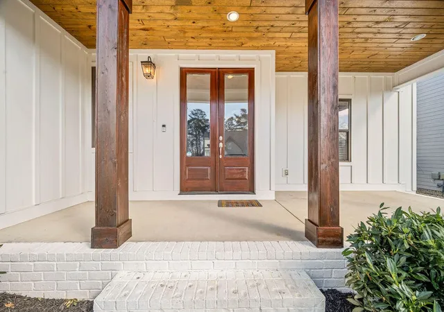 Photo 3 of Single family home for sale at 9133 White Ash Dr, Ooltewah, TN 37363 | MLS# 3520896 | Listing updated on 2026-10-07