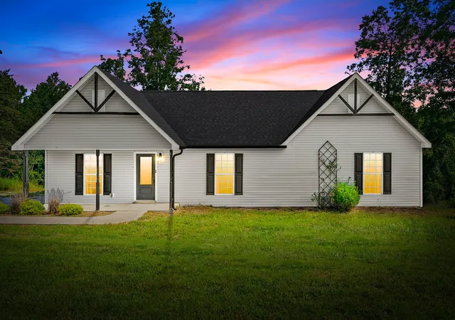 Photo 3 of Single family home for sale at 153 High Point Rd, Erin, TN 37061 | MLS# 3508228 | Listing updated on 2026-10-13