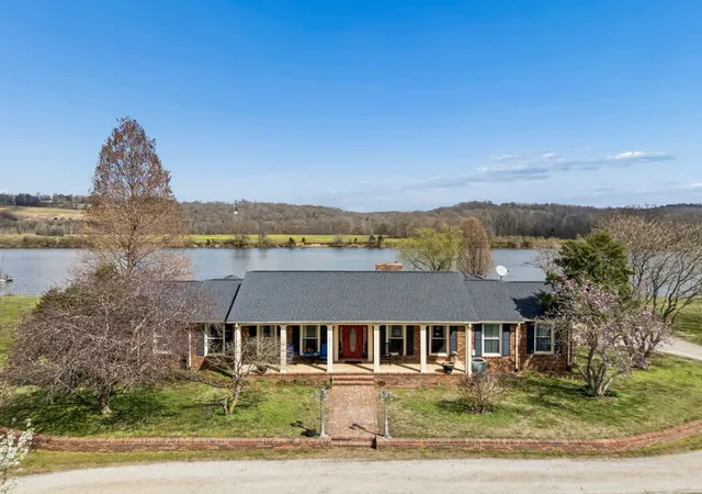 Photo 1 of Single family home for sale at 2010 Highway 49 W, Ashland City, TN 37015 | MLS# 3136714 | Listing updated on 2026-09-13