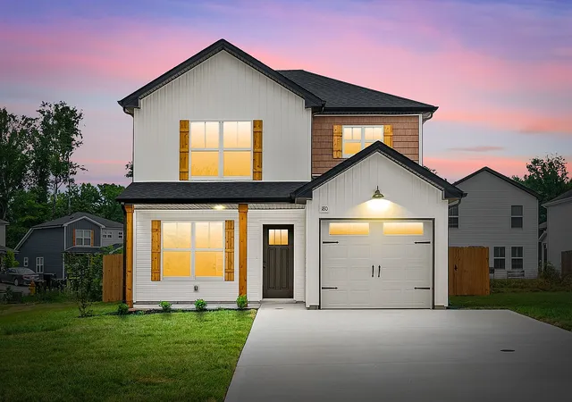 Photo 1 of Single family home for sale at 180 Quarry Ridge Rd, Clarksville, TN 37043 | MLS# 3146371 | Listing updated on 2026-09-19