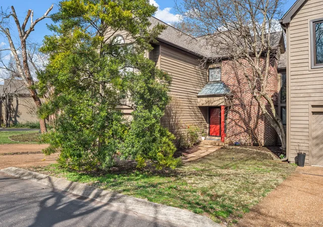 Photo 2 of Townhouse for sale at 708 Harpeth Tr Dr, Nashville, TN 37221 | MLS# 3259911 | Listing updated on 2026-09-15