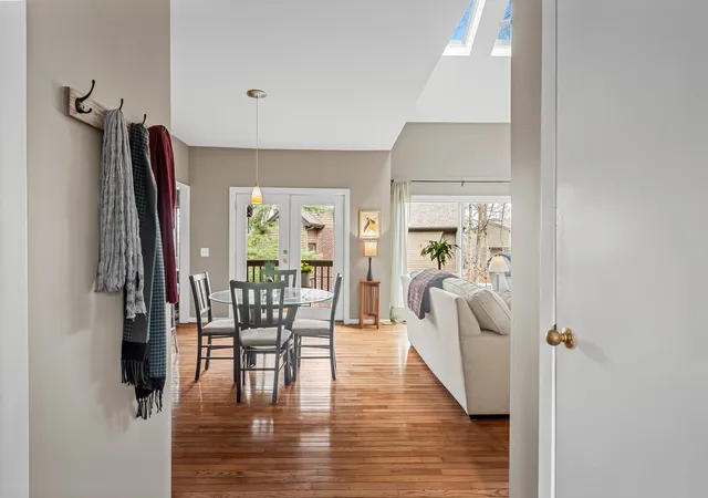 Photo 3 of Townhouse for sale at 708 Harpeth Tr Dr, Nashville, TN 37221 | MLS# 3259911 | Listing updated on 2026-09-15