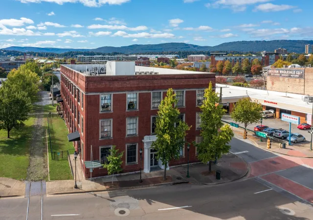 Photo 1 of Condo for sale at 1301 Market St #301, Chattanooga, TN 37402 | MLS# 3146642 | Listing updated on 2026-10-04