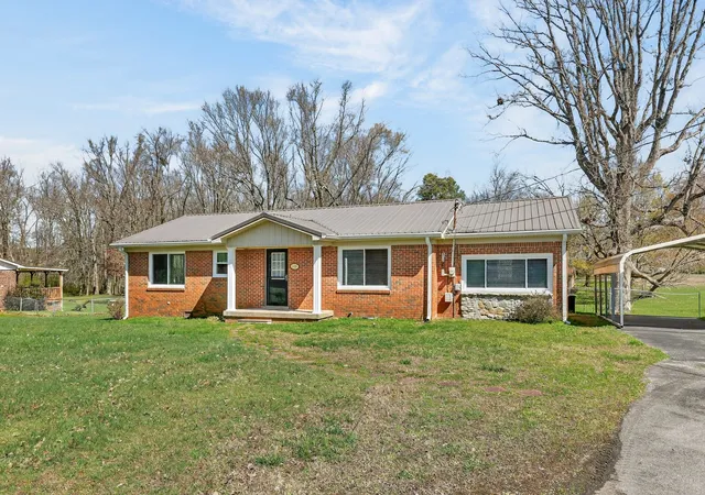Photo 1 of Single family home for sale at 140 Simmons Cir, Fayetteville, TN 37334 | MLS# 3148687 | Listing updated on 2026-09-10