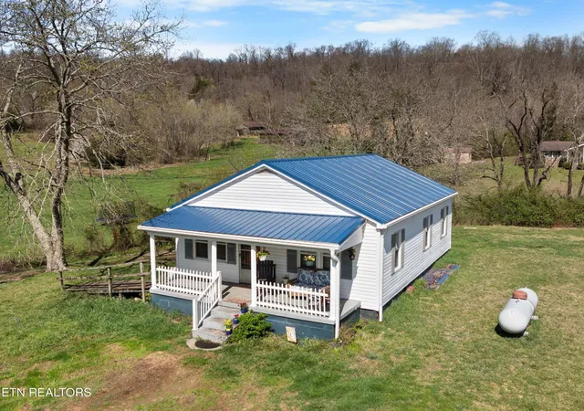 Photo 1 of Single family home for sale at 385 Hubbs Grv Rd, Maynardville, TN 37807 | MLS# 3149182 | Listing updated on 2026-10-07