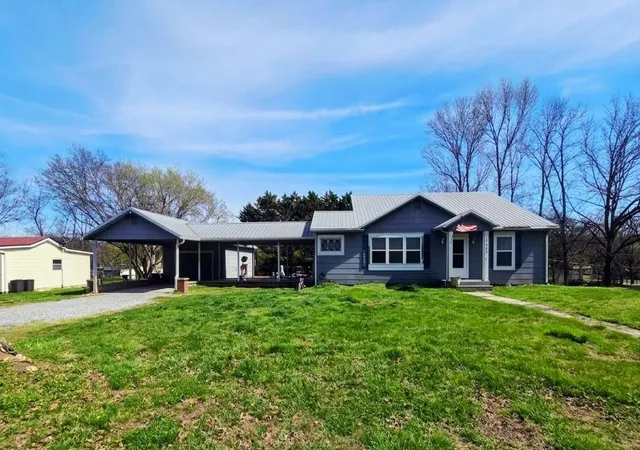 Photo 1 of Single family home for sale at 17986 State Hwy 58 N, Decatur, TN 37322 | MLS# 3187174 | Listing updated on 2026-09-11