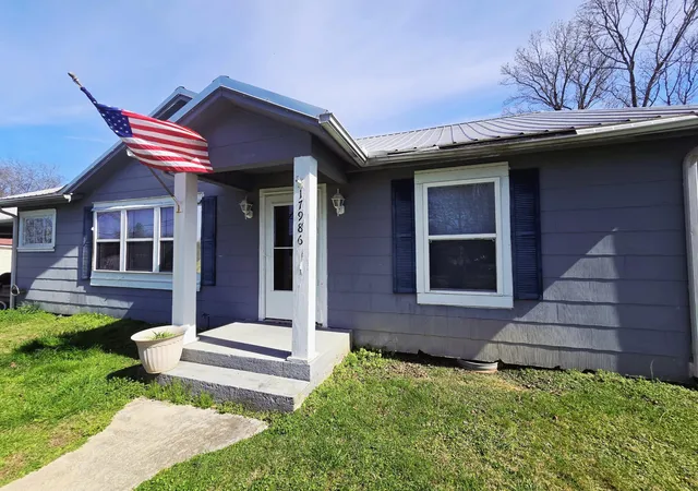 Photo 2 of Single family home for sale at 17986 State Hwy 58 N, Decatur, TN 37322 | MLS# 3187174 | Listing updated on 2026-09-11