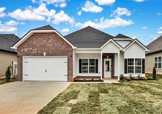 Photo 1 of Single family home for sale at 637 Woodrush Dr, Clarksville, TN 37040 | MLS# 3149522 | Listing updated on 2026-09-15