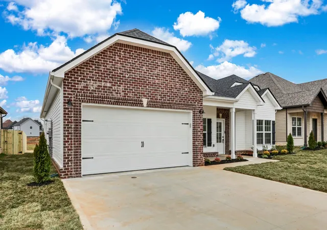 Photo 2 of Single family home for sale at 637 Woodrush Dr, Clarksville, TN 37040 | MLS# 3149522 | Listing updated on 2026-09-15