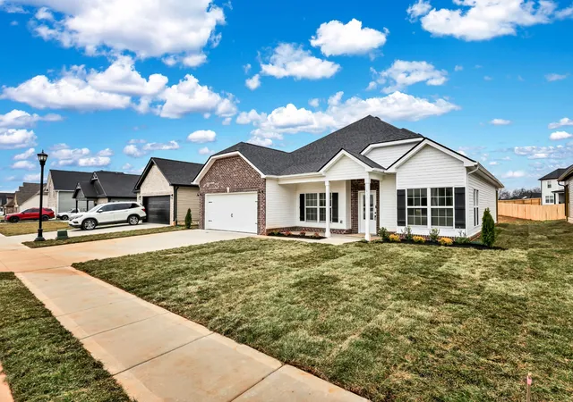 Photo 3 of Single family home for sale at 637 Woodrush Dr, Clarksville, TN 37040 | MLS# 3149522 | Listing updated on 2026-09-15