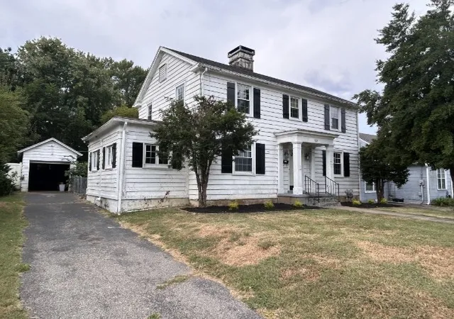 Photo 2 of Single family home for sale at 109 Mooreland Dr, Hopkinsville, KY 42240 | MLS# 3149469 | Listing updated on 2026-10-03