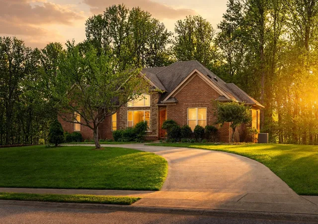 Photo 1 of Single family home for sale at 208 Markie Dr, Clarksville, TN 37043 | MLS# 3150247 | Listing updated on 2026-09-15