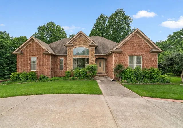 Photo 2 of Single family home for sale at 208 Markie Dr, Clarksville, TN 37043 | MLS# 3150247 | Listing updated on 2026-09-15