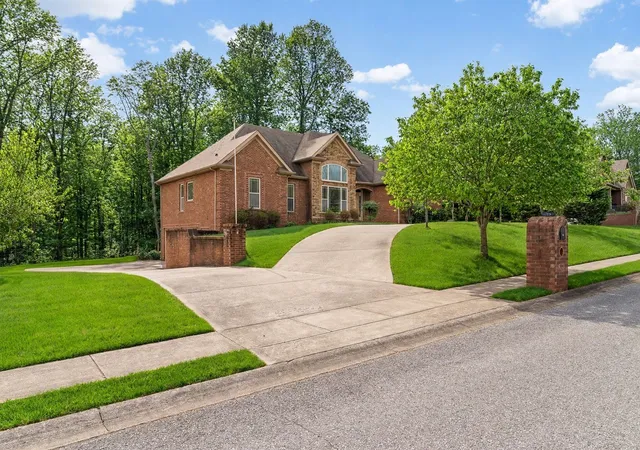 Photo 4 of Single family home for sale at 208 Markie Dr, Clarksville, TN 37043 | MLS# 3150247 | Listing updated on 2026-09-24