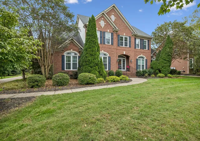 Photo 3 of Single family home for sale at 244 Gillette Dr, Franklin, TN 37069 | MLS# 3152616 | Listing updated on 2026-09-11