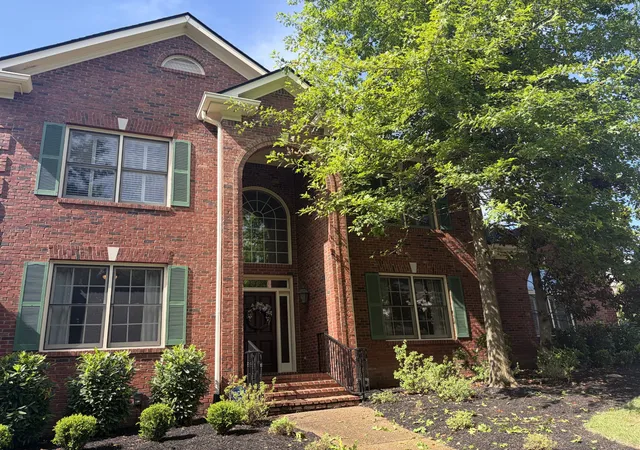 Photo 2 of Single family home for sale at 106 Hidden Pt, Hendersonville, TN 37075 | MLS# 3158521 | Listing updated on 2026-09-14