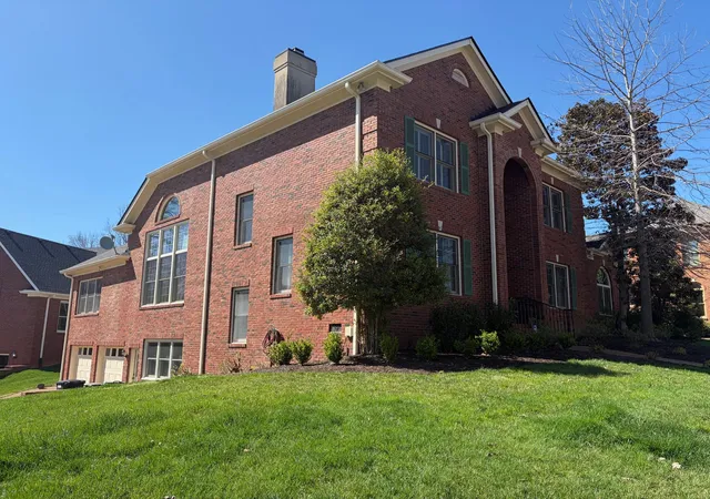Photo 3 of Single family home for sale at 106 Hidden Pt, Hendersonville, TN 37075 | MLS# 3158521 | Listing updated on 2026-09-14