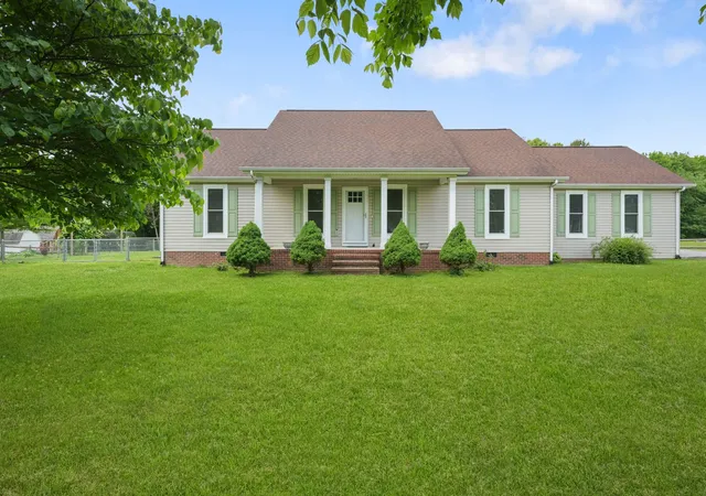 Photo 1 of Single family home for sale at 14 Long Meadow Dr, Fayetteville, TN 37334 | MLS# 3154799 | Listing updated on 2026-09-13