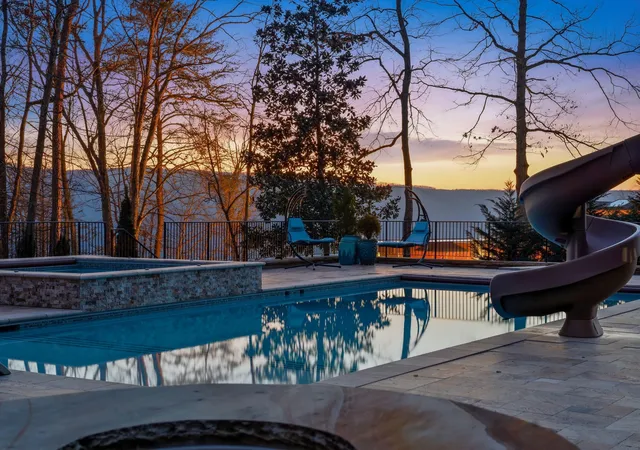 Photo 3 of Mansion for sale at 1000 Skillet Gap Rd, Chattanooga, TN 37419 | MLS# 3155980 | Listing updated on 2026-09-11