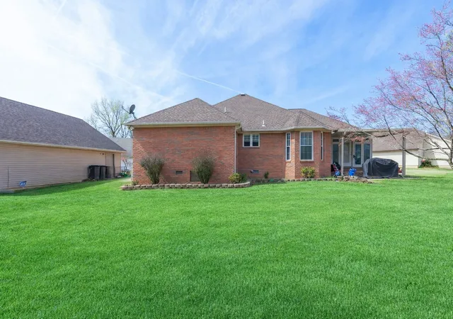 Photo 2 of Single family home for sale at 248 Delta Pine Ave, Dyersburg, TN 38024 | MLS# 3160049 | Listing updated on 2026-09-13