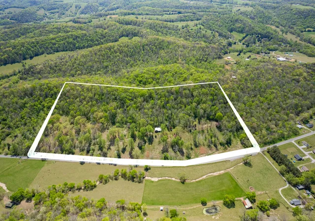 Photo 3 of Single family home for sale at 8039 Campbellsville Rd, Pulaski, TN 38478 | MLS# 3179119 | Listing updated on 2026-09-14