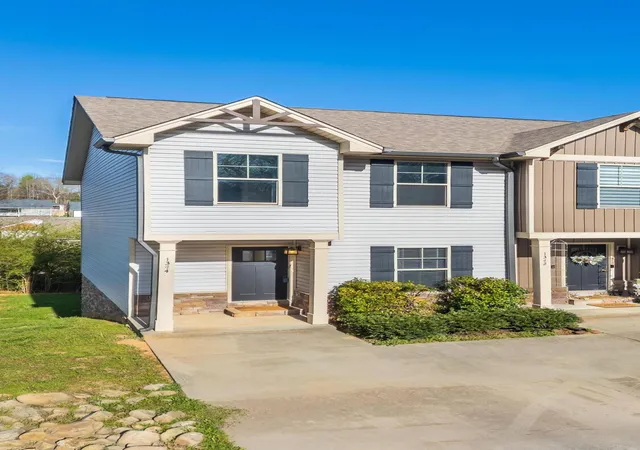 Photo 3 of Townhouse for sale at 1344 Weeks Dr Ne, Cleveland, TN 37312 | MLS# 3299491 | Listing updated on 2026-09-11