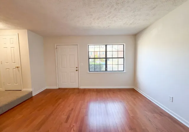 Photo 3 of Townhouse for sale at 211 Thistle Ln, Hermitage, TN 37076 | MLS# 3159986 | Listing updated on 2026-09-14