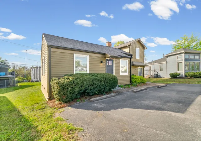 Photo 3 of Single family home for sale at 2809 Azalea Pl, Nashville, TN 37204 | MLS# 3168808 | Listing updated on 2026-09-11