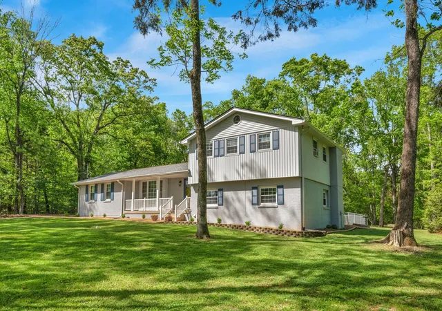 Photo 1 of Single family home for sale at 141 Bluegrass Pkwy, Lebanon, TN 37090 | MLS# 3168331 | Listing updated on 2026-10-01