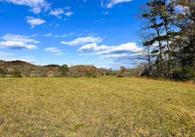 Photo 4 of House for sale at 8509 Tennessee 68, Tellico Plains, TN 37385 | MLS# 3244244 | Listing updated on 2026-09-11