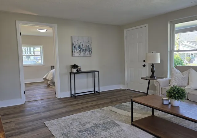 Photo 2 of Single family home for sale at 3726 Dorris St, Chattanooga, TN 37410 | MLS# 3298223 | Listing updated on 2026-09-11