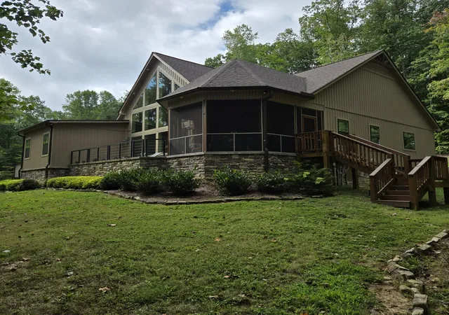 Photo 2 of Single family home for sale at 354 Mountain Farm Rd, Signal Mountain, TN 37377 | MLS# 3167261 | Listing updated on 2026-09-15