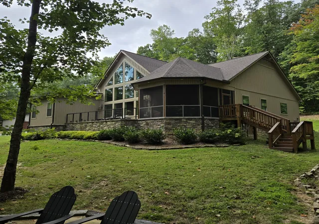 Photo 3 of Single family home for sale at 354 Mountain Farm Rd, Signal Mountain, TN 37377 | MLS# 3167261 | Listing updated on 2026-09-15