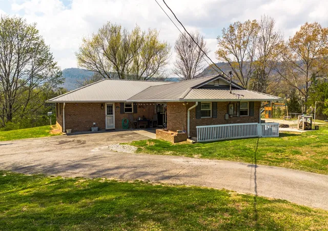 Photo 1 of Single family home for sale at 1473 Old York Hwy N, Dunlap, TN 37327 | MLS# 3175050 | Listing updated on 2026-09-11